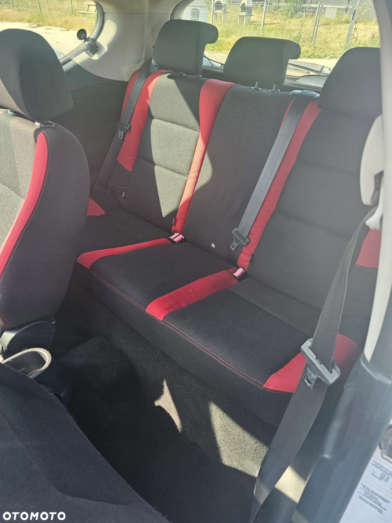 Peugeot 207 - 12
