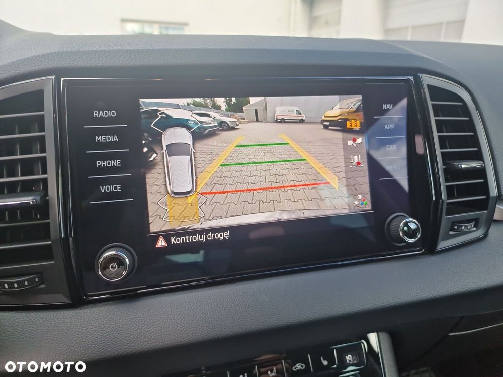 Skoda Karoq 1.5 TSI ACT Selection DSG - 18