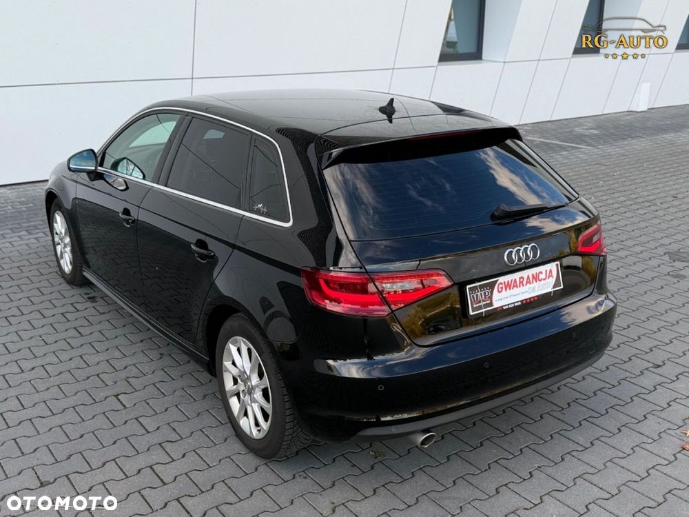 Audi A3 Sportback - 12