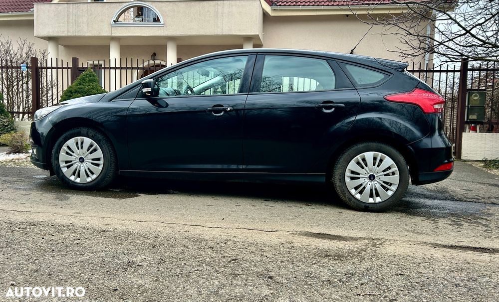 Ford Focus 1.0 EcoBoost Trend - 4