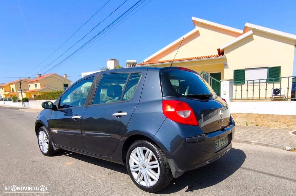 Renault Clio 1.5 dCi Initiale - 4