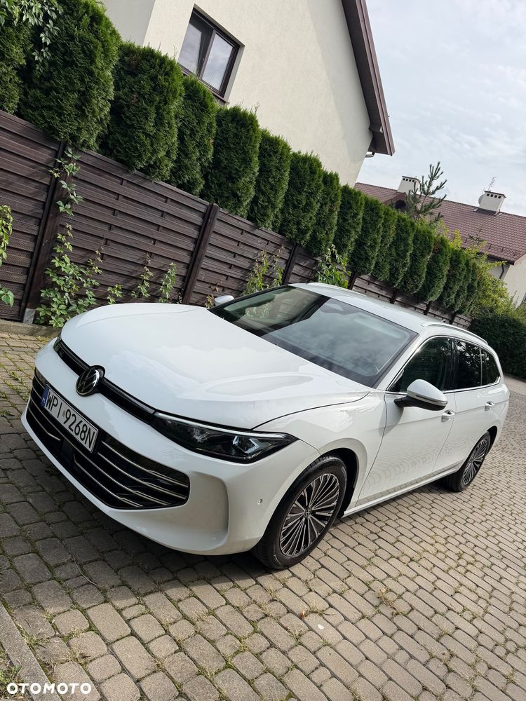 Volkswagen Passat 1.5 TSI ACT mHEV Style DSG - 1
