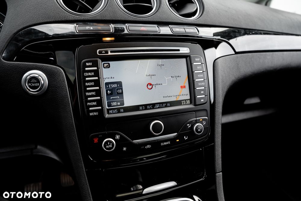 Ford Galaxy 1.6 EcoBoost Trend - 32