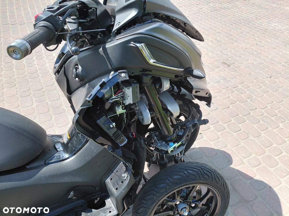 Yamaha Tricity - 11