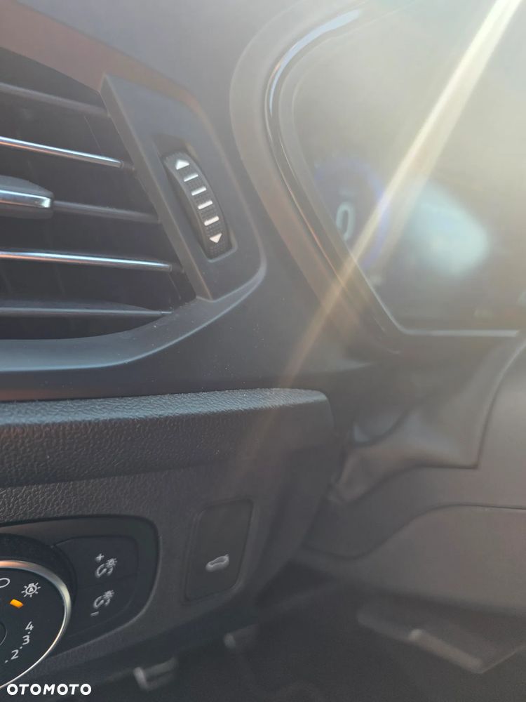 Ford Focus 1.0 EcoBoost ST-Line X - 9