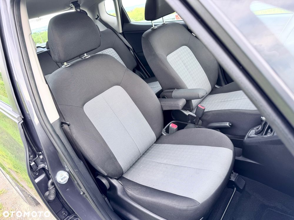 Kia Venga 1.4 L - 13