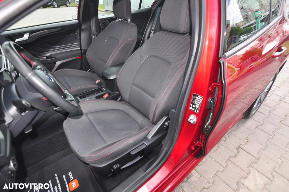 Ford Focus 1.5 EcoBoost Start-Stopp-System ST-LINE - 8