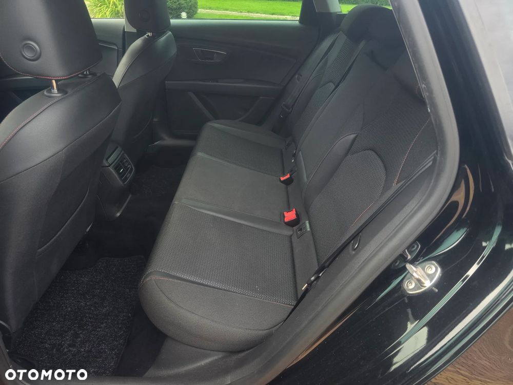 Seat Leon 2.0 TDI FR Black S&S - 32