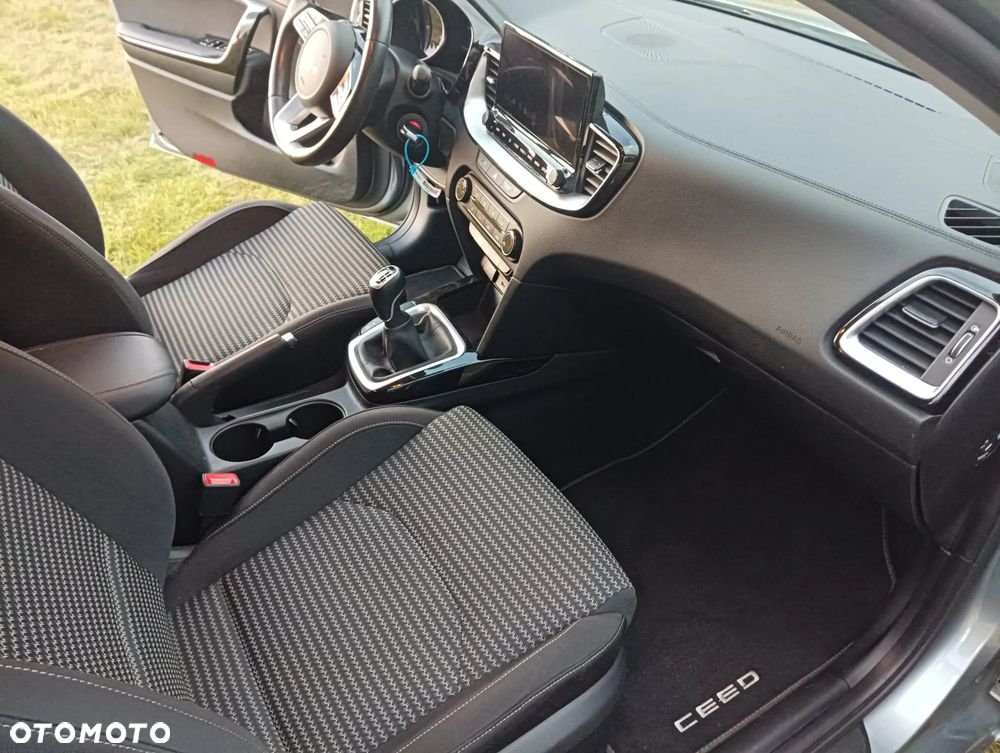 Kia Ceed 1.0 T-GDI Business Line - 10