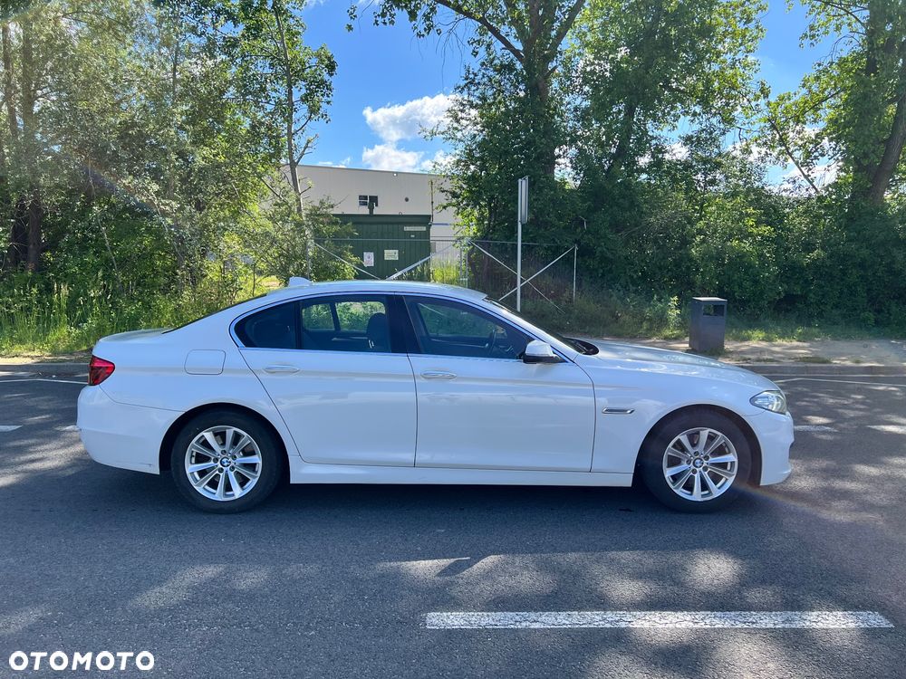BMW Seria 5 518d Luxury Line - 4