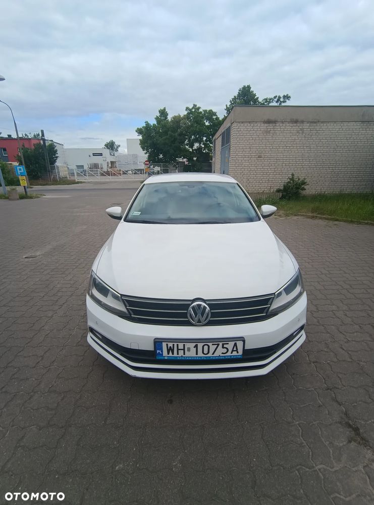 Volkswagen Jetta 2.0 TDI DPF BMT Comfortline DSG - 4