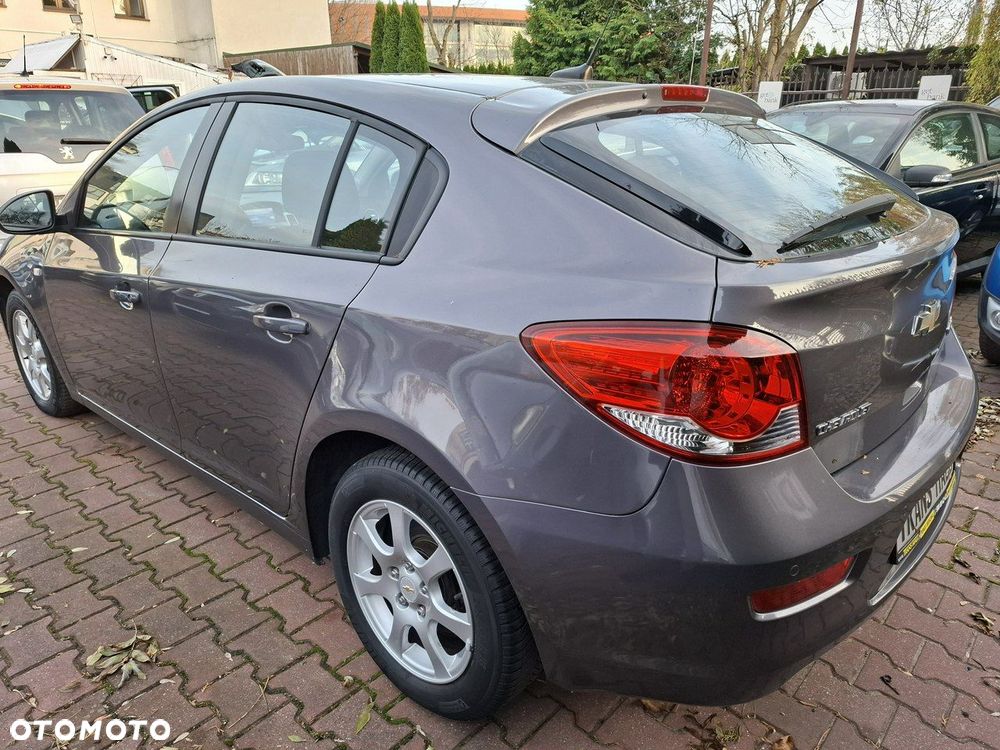 Chevrolet Cruze 2.0 D LT+ - 6