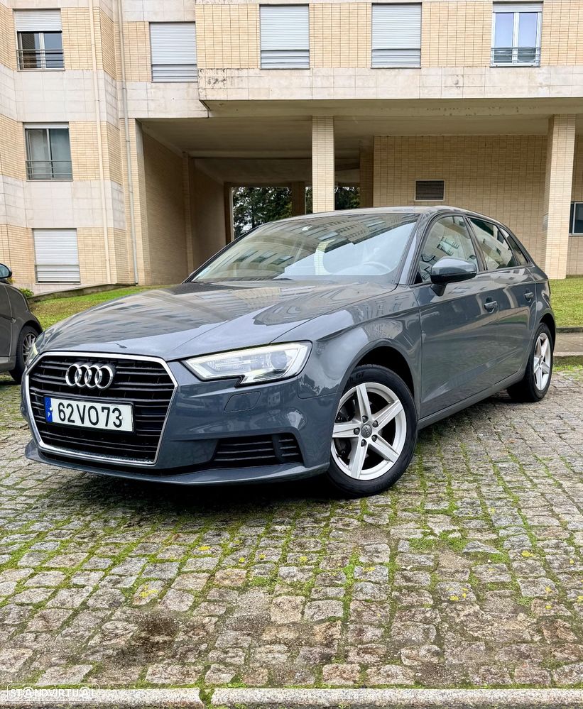 Audi A3 Sportback 1.6 TDI Design - 2
