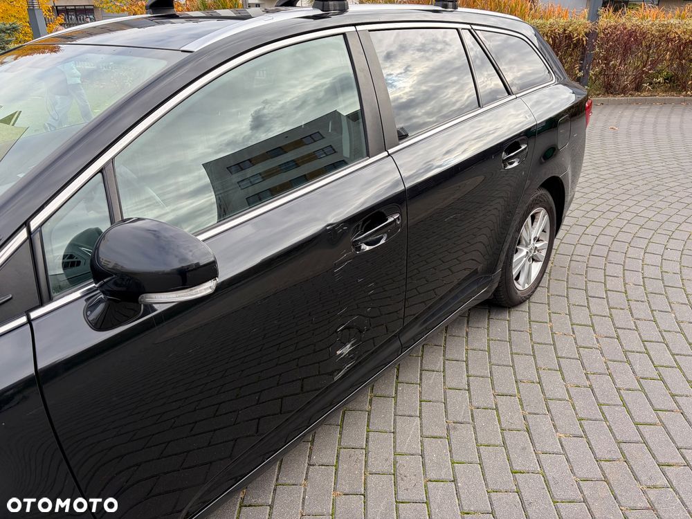 Toyota Avensis 2.0 D-4D Luna - 3