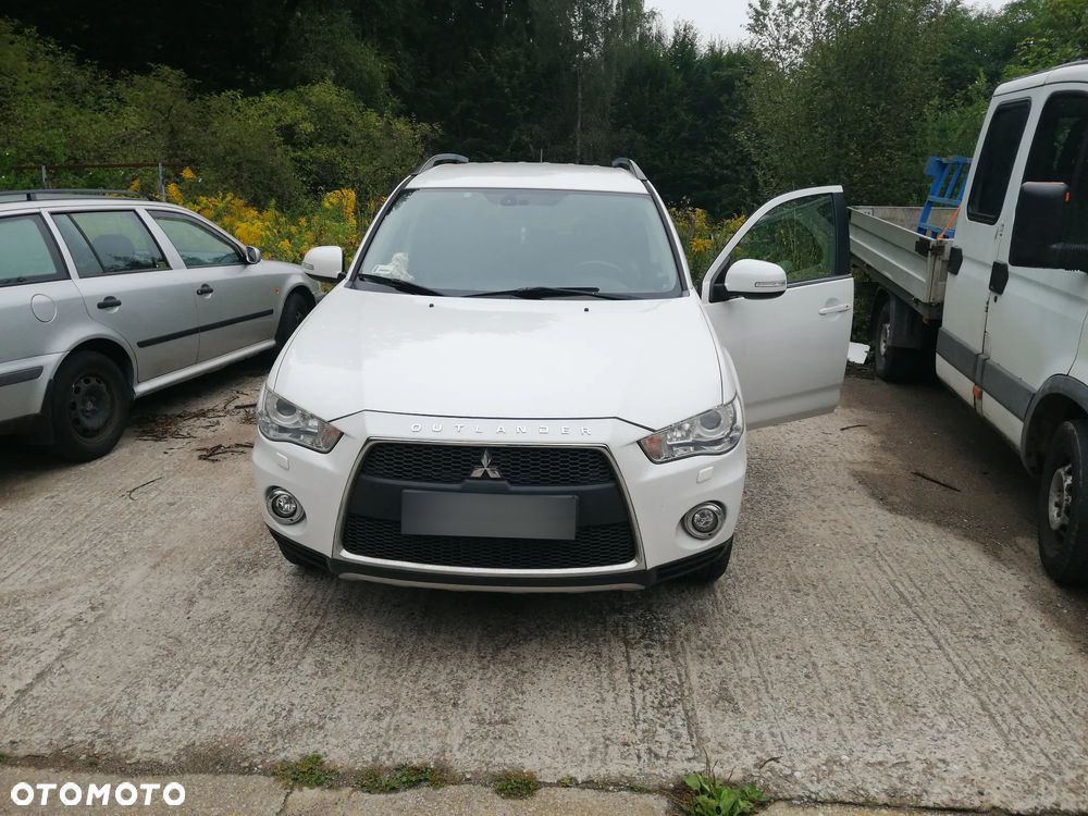 Mitsubishi Outlander 2.2 DID Instyle NAVI TC-SST - 8