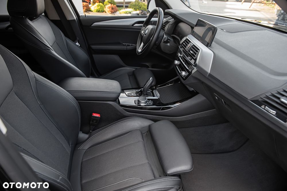 BMW X3 xDrive20d Luxury Line sport - 32