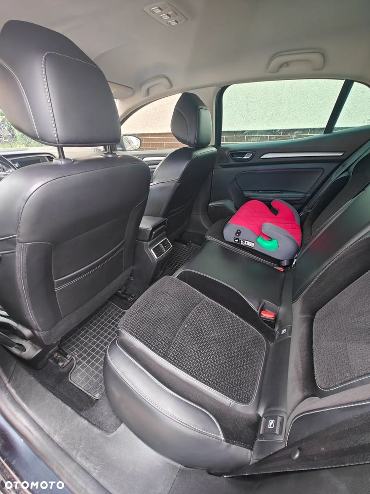 Renault Megane 1.5 dCi Limited EDC - 6