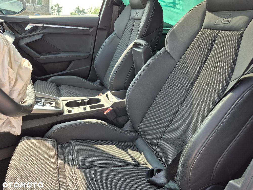 Audi A3 Sportback 40 TFSIe S tronic S line - 13
