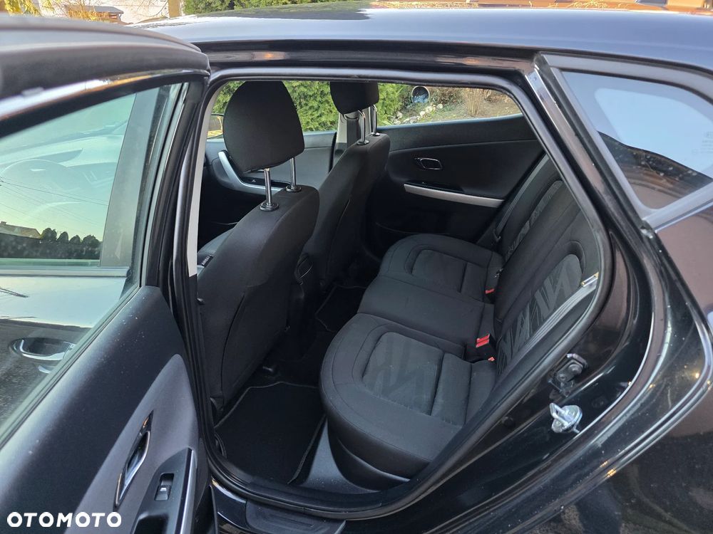 Kia Ceed 1.4 CVVT ISG Dream-Team Edition - 9