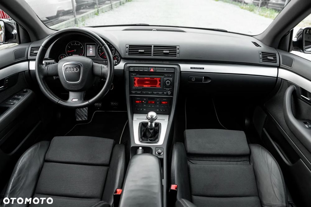 Audi A4 Avant - 30