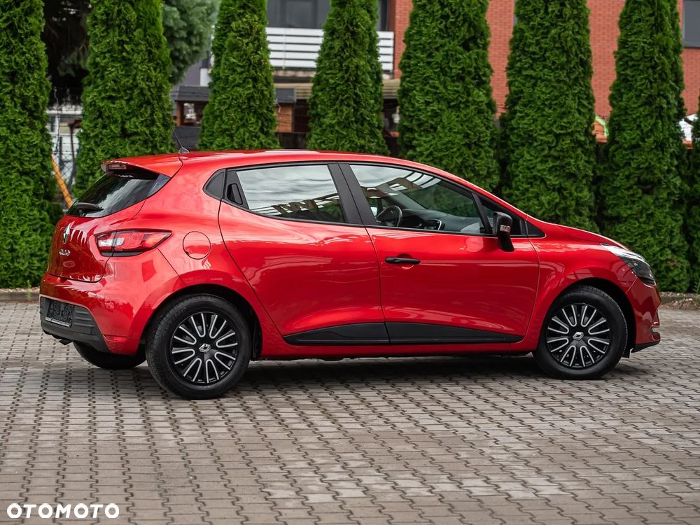 Renault Clio - 14