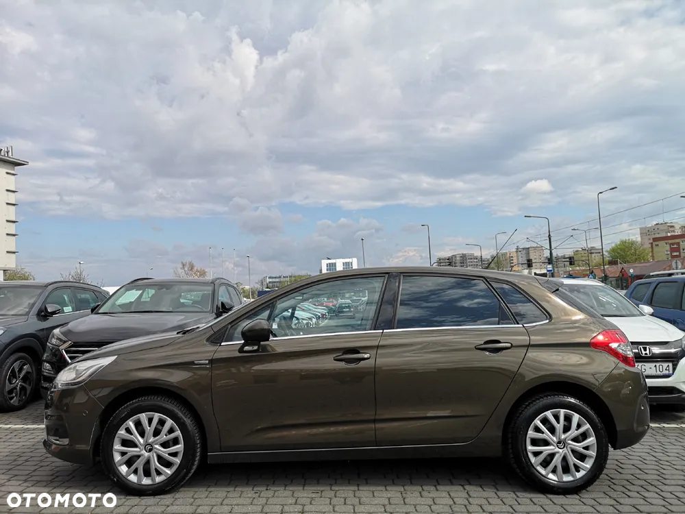 Citroën C4 2.0 HDi Exclusive - 6