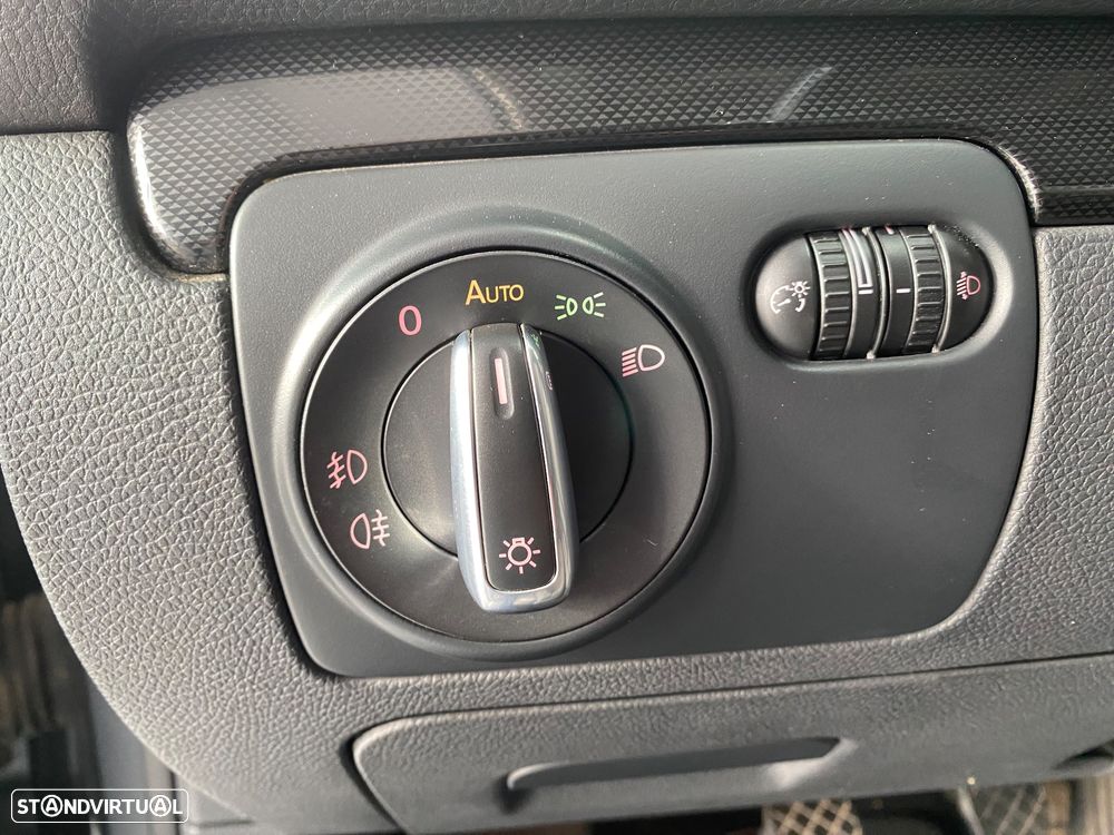 VW Golf Variant 1.6 TDi Confortline - 12