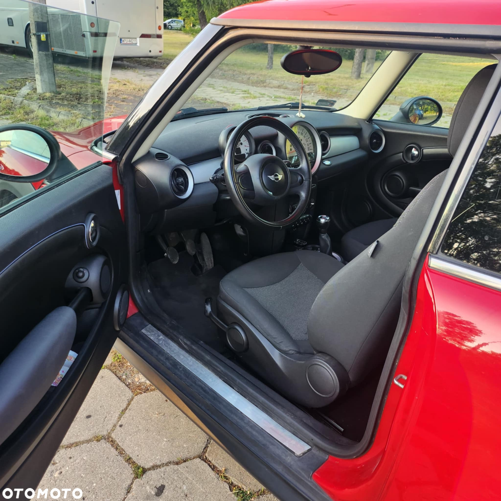 MINI ONE Standard - 10