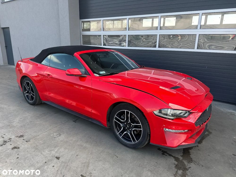 Ford Mustang - 5