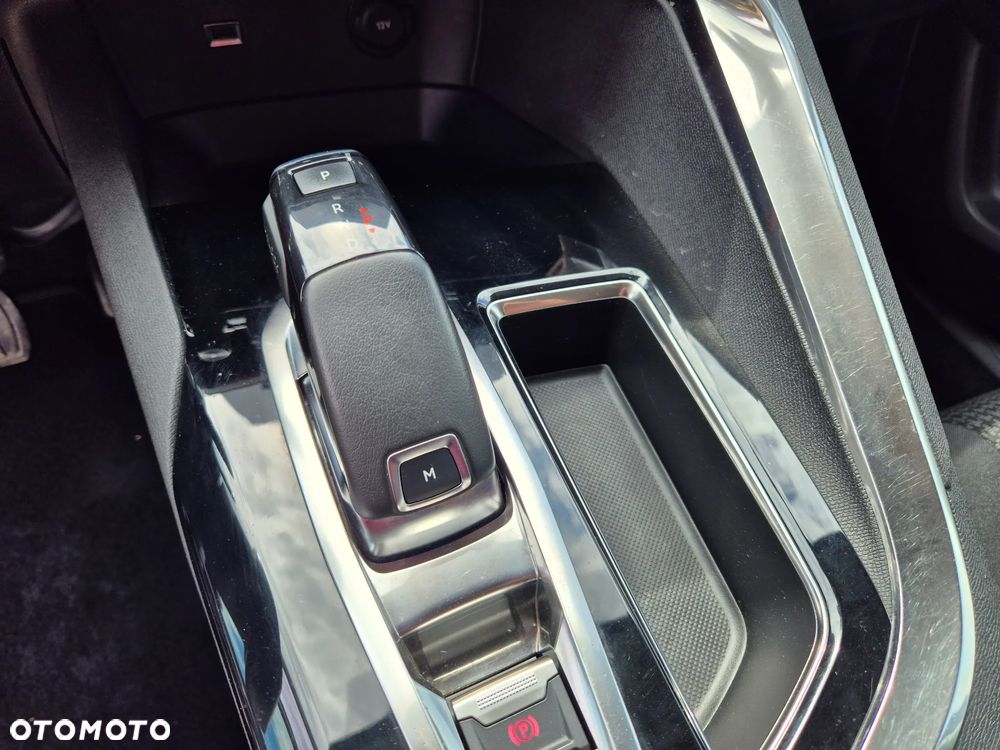 Peugeot 5008 PureTech 130 EAT8 Stop & Start Active - 37