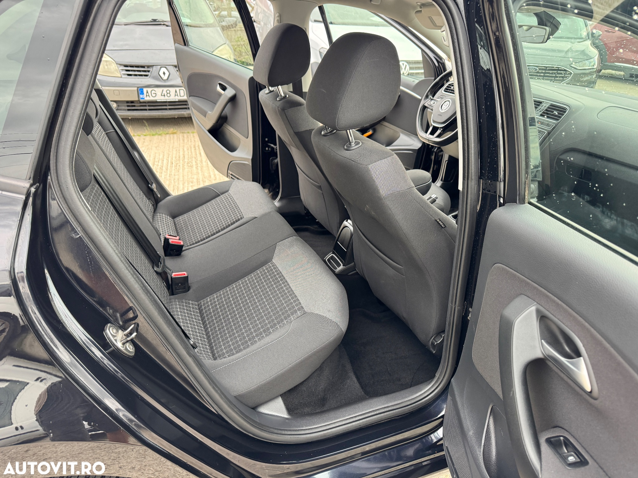 Volkswagen Polo - 18