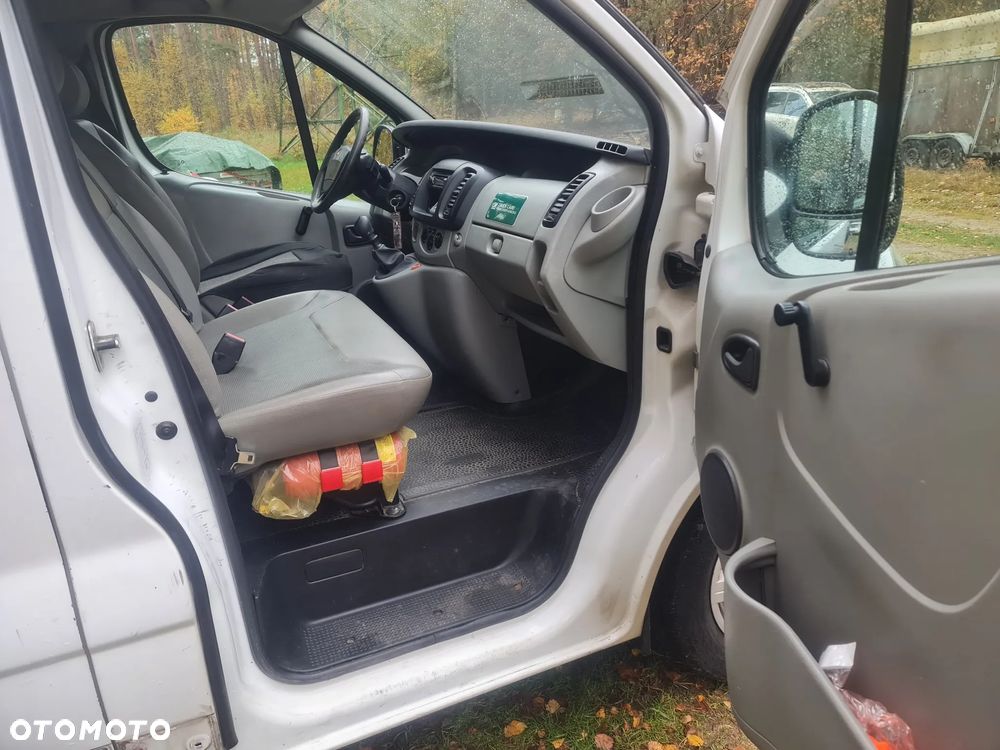 Renault Trafic - 14