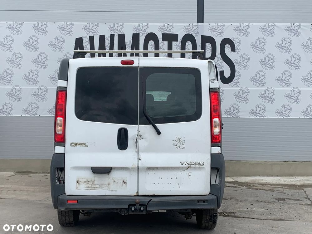 OPEL VIVARO *SAMOCHÓD NA CZĘŚCI* MASKA, LAMPA, DRZWI, LUSTERKO, ZDERZAK, GRILL, BŁOTNIK, KLAPA, BELKA, DESKA, FOTELE, KANAPA, ĆWIARTKA, KIEROWNICA, TARCZE, ZACISKI, ZAWIESZENIE, KOMPLETNY PRZÓD, KOMPLETNY TYŁ, LICZNIK, ZEGARY, PRAWE LEWE PRZÓD TYŁ - 4