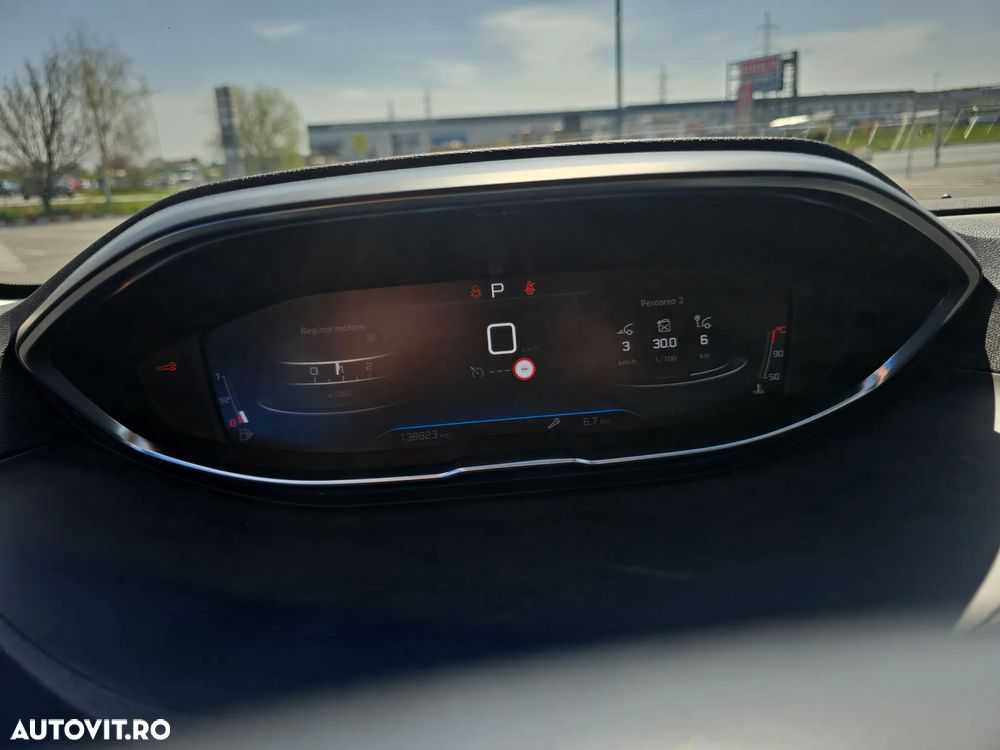 Peugeot 3008 BlueHDi 130 Stop & Start EAT8 Active - 12