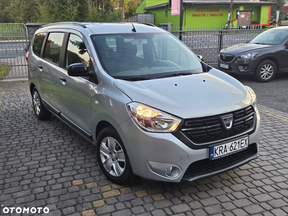 Dacia Lodgy TCe 100 GPF Comfort - 1