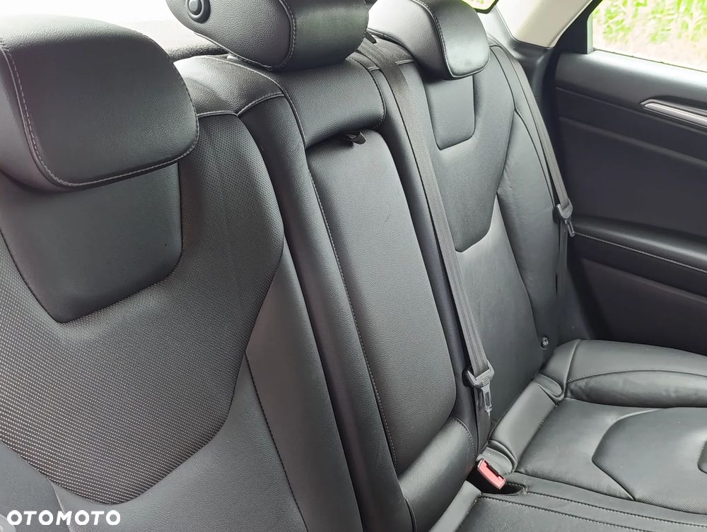 Ford Mondeo 2.0 TDCi Titanium PowerShift - 18