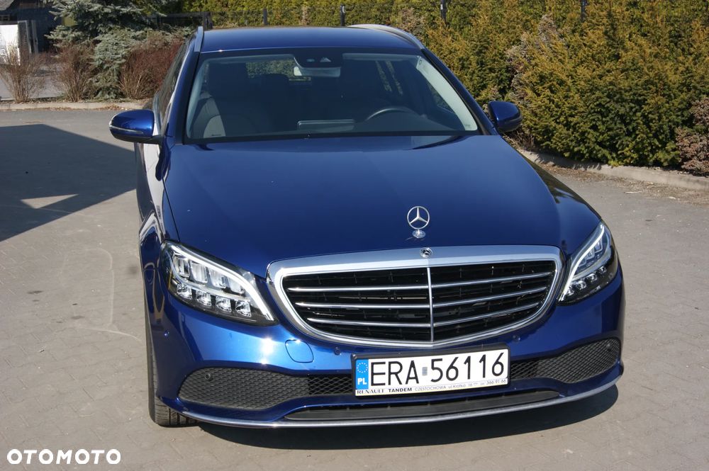 Mercedes-Benz Klasa C 220 d 9G-TRONIC Exclusive - 3