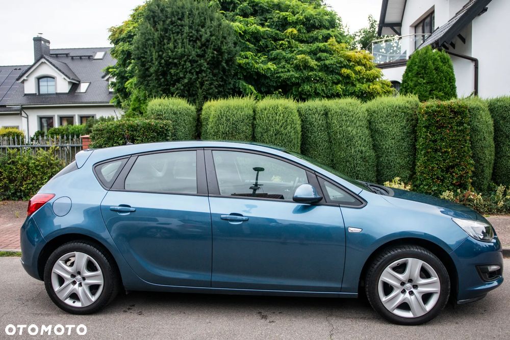 Opel Astra 1.4 EcoFLEX Innovation - 4
