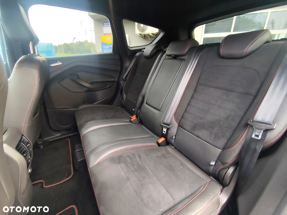 Ford Kuga 1.5 EcoBoost 2x4 ST-Line - 21