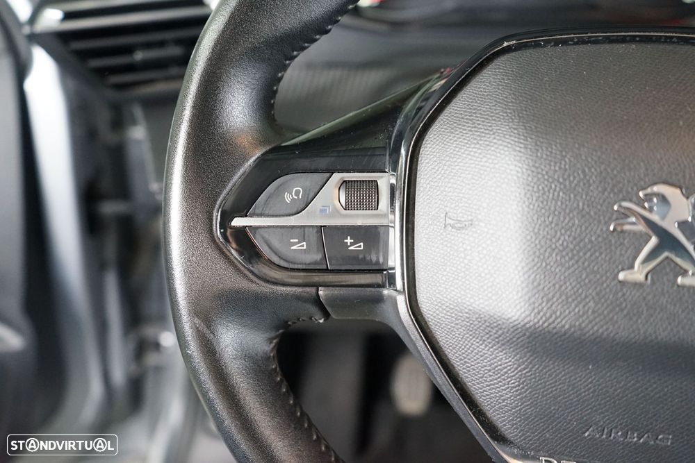 Peugeot 208 1.2 PureTech Active - 21