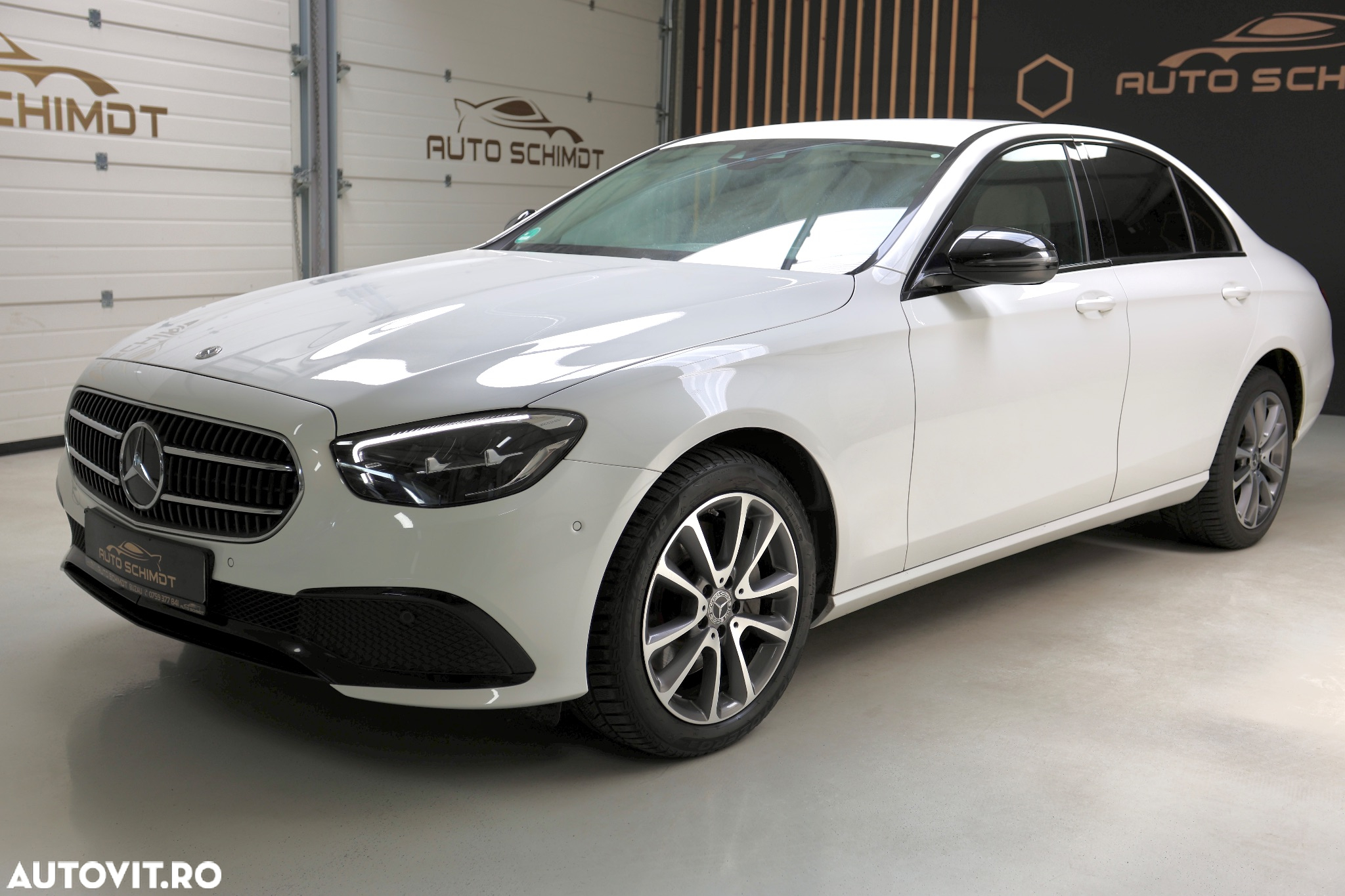 Mercedes-Benz E 300 9G-TRONIC Avantgarde - 8