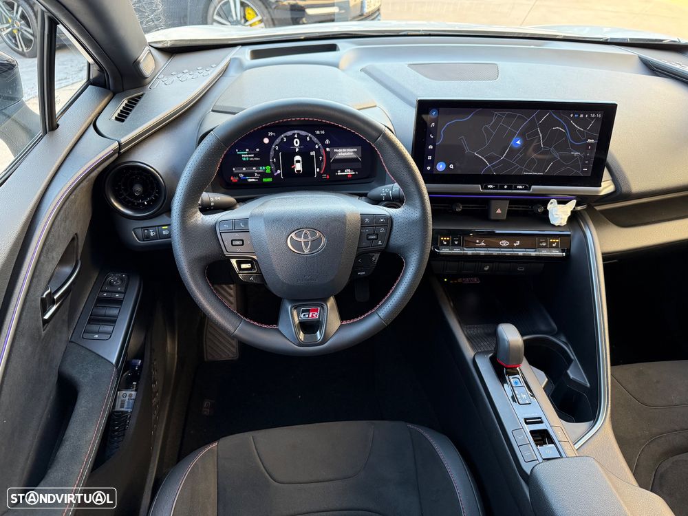 Toyota C-HR - 36