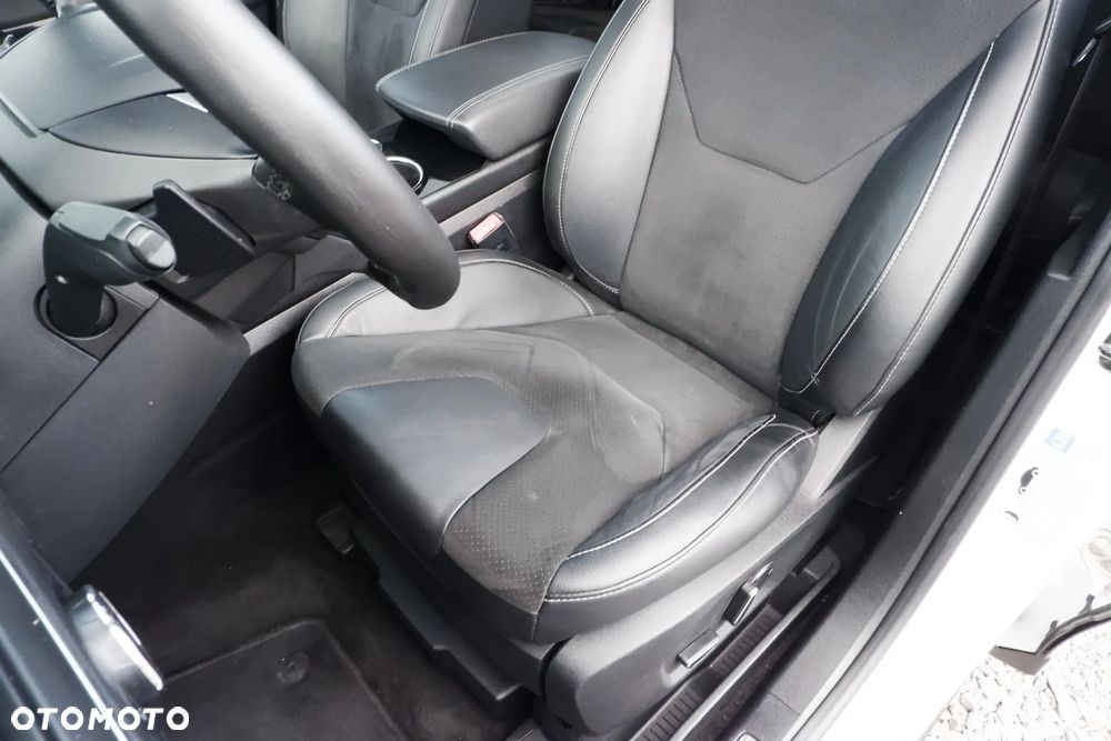 Ford S-Max 2.0 TDCi 4WD Titanium PowerShift - 28