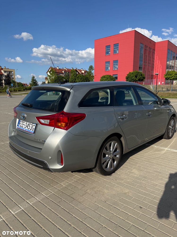 Toyota Auris - 4