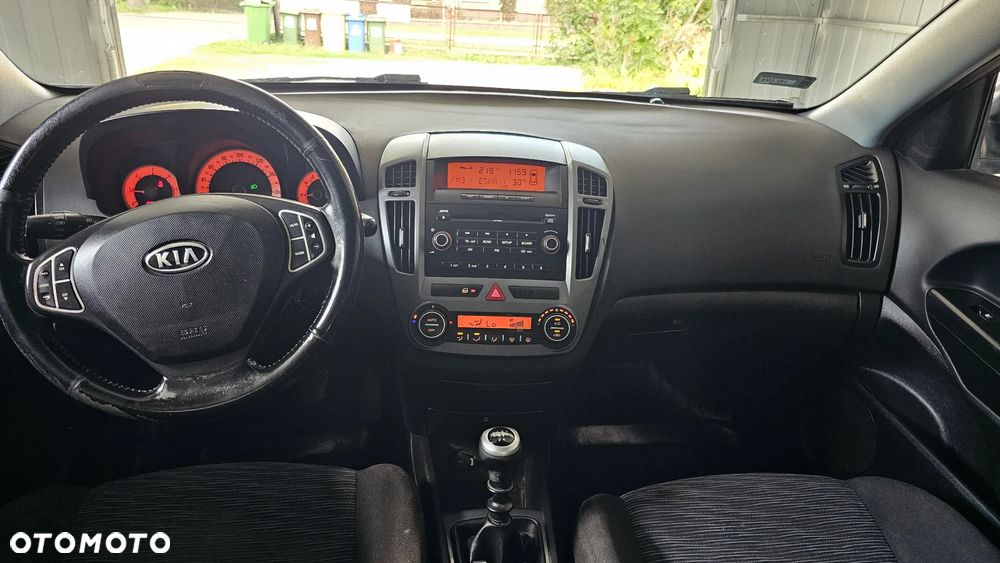 Kia Ceed 1.6 Crdi Comfort + - 11