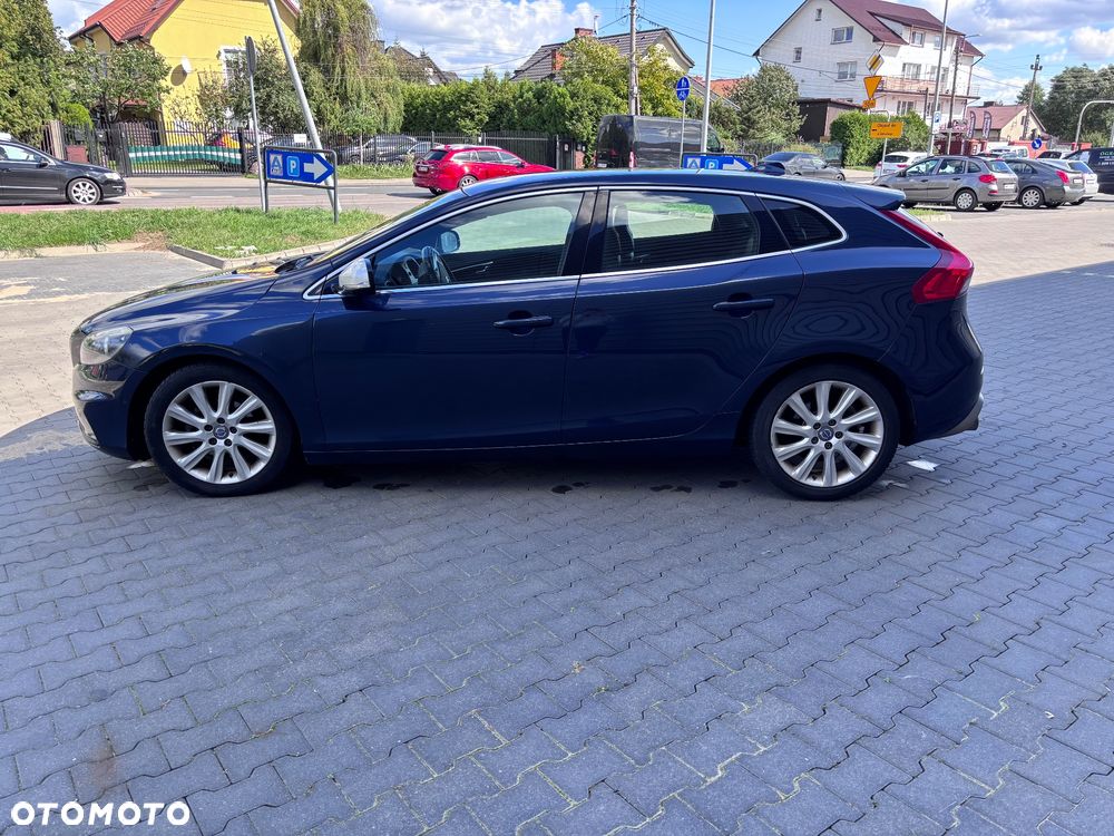 Volvo V40 D2 R Design - 3