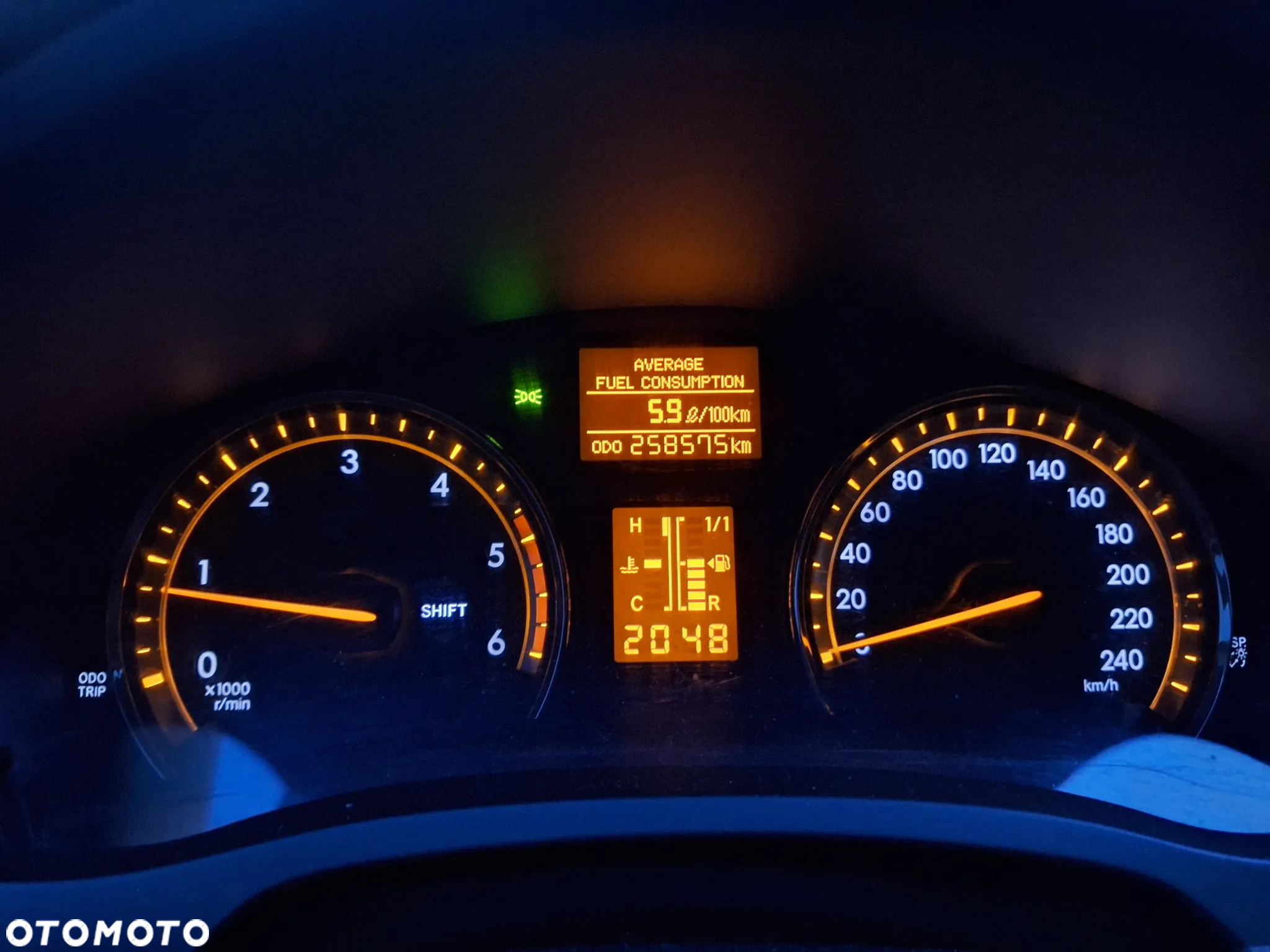 Toyota Avensis - 14