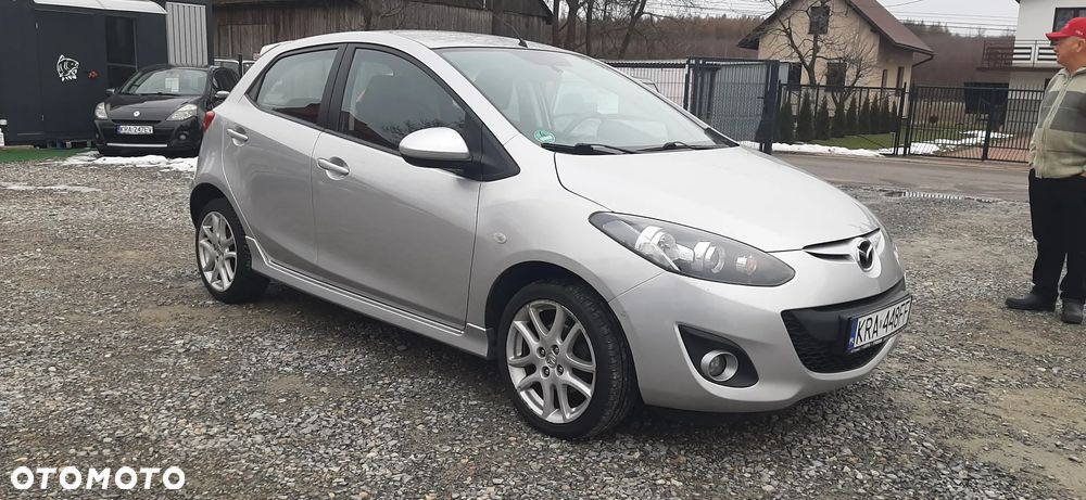 Mazda 2 - 5