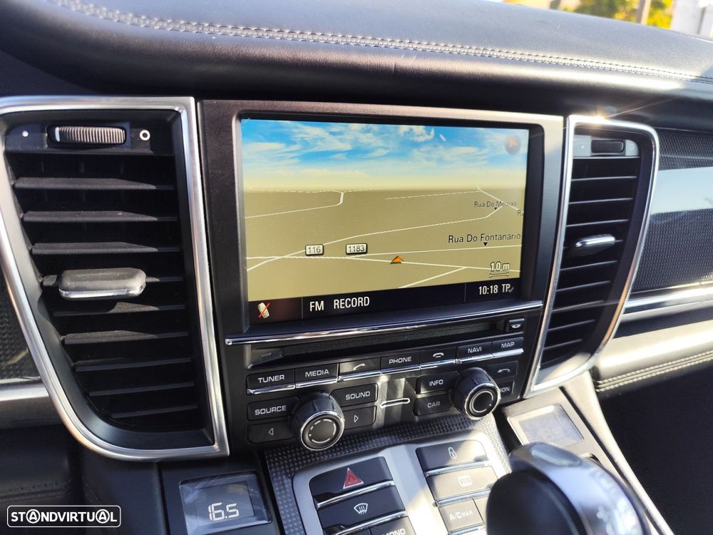 Porsche Panamera - 12