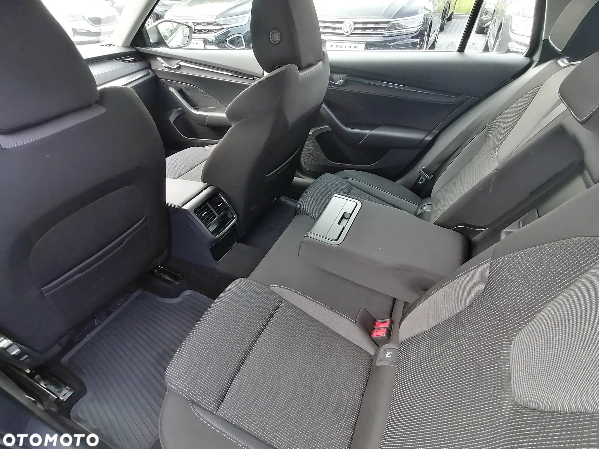 Skoda Octavia 1.5 TSI ACT Ambition - 11